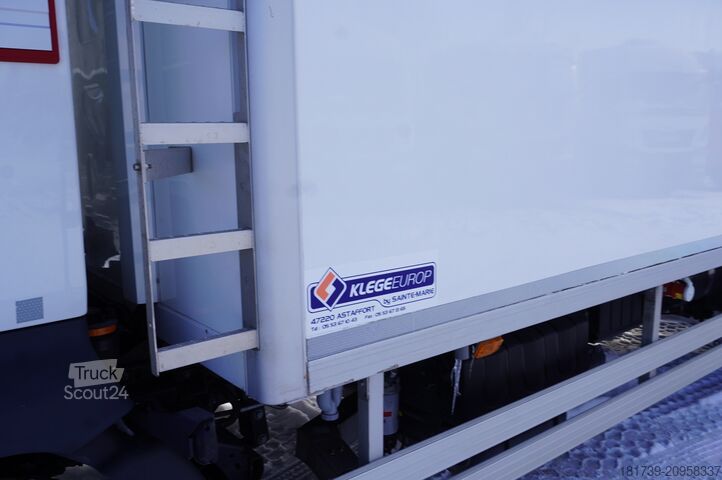 Авторефрижератор Двухтемпературный Renault D210 12T / Bitemperature / 90 tho. km/