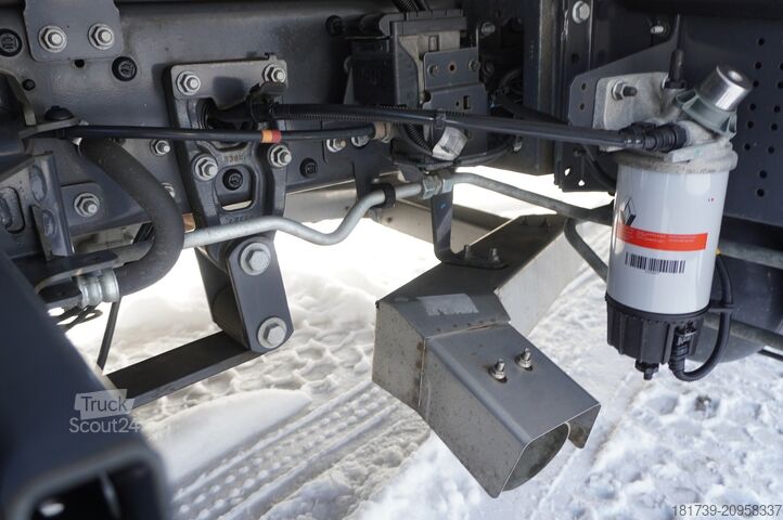 Авторефрижератор Двухтемпературный Renault D210 12T / Bitemperature / 90 tho. km/