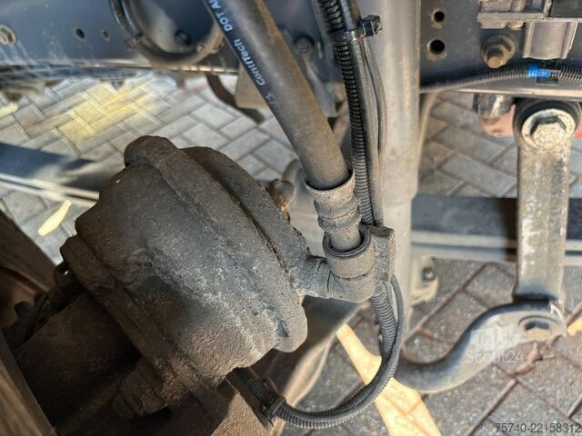 Kufr Renault Premium + DHOLLANDIA LOADLIFT + SMART TACHO + E...