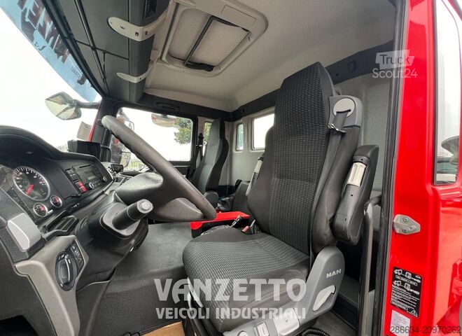 Plošča z rampami in žerjavom MAN TGS 35.360