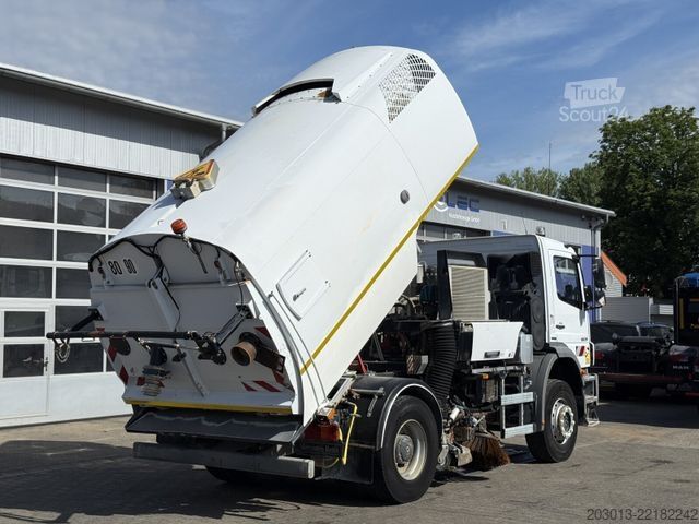 Balayeuse de voirie MERCEDES-BENZ AXOR 1829 Kehrmaschine BUCHER