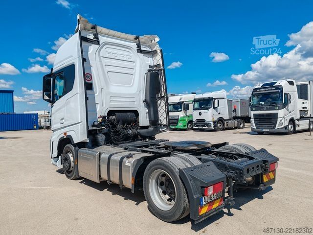 Véhicule tracteur volume FORD F-MAX 500 mega