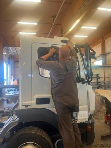 شاحنة سحب MERCEDES-BENZ Atego 1524 SCHIEBEPLATTO HUBBRILLE NEU!! FERNSTE