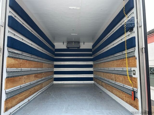 Transporteur de fleurs MAN TGL 10.220 TGL 10.220 Doka Blumentransporter