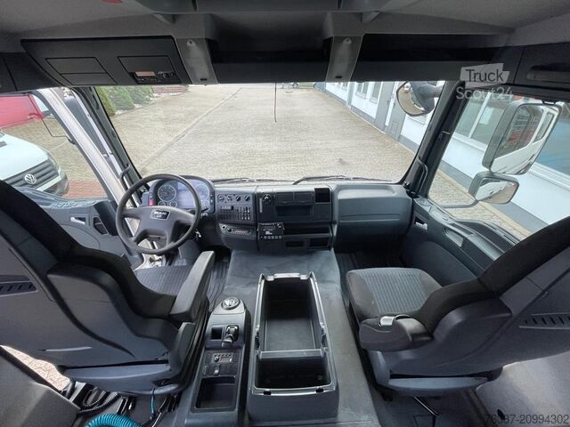 Transporteur de fleurs MAN TGL 10.220 TGL 10.220 Doka Blumentransporter