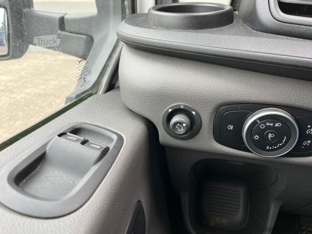 Pick-up van FORD Transit Pritsche 310 L2 Doppelkabine  7-Sitzer