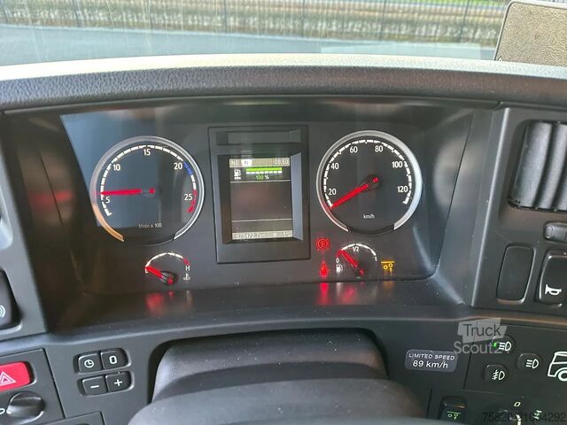 Standaard-SZM Scania R490