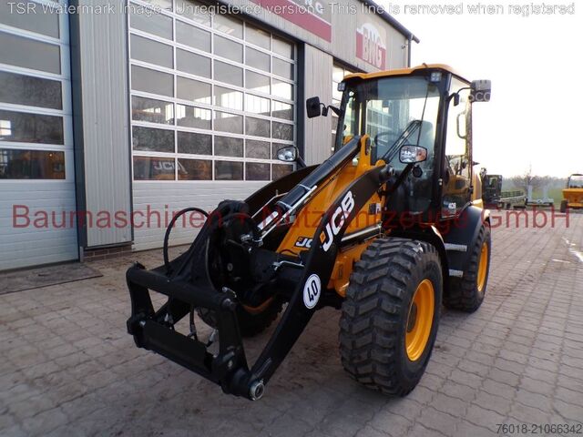 Cargador JCB 409 40km/h