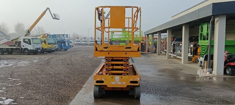 Scherenarbeitsbühne Haulotte Compact 12 - 12m, electric