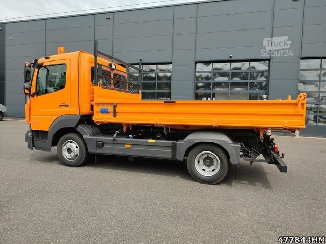 Kiepwagen bestelauto MERCEDES-BENZ Atego 823 K 2 x AHK, Abbiegeassistent, RKL