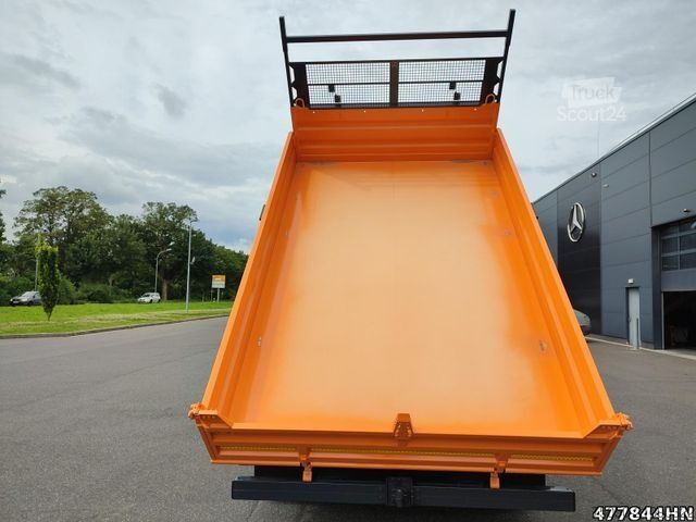 Kiepwagen bestelauto MERCEDES-BENZ Atego 823 K 2 x AHK, Abbiegeassistent, RKL