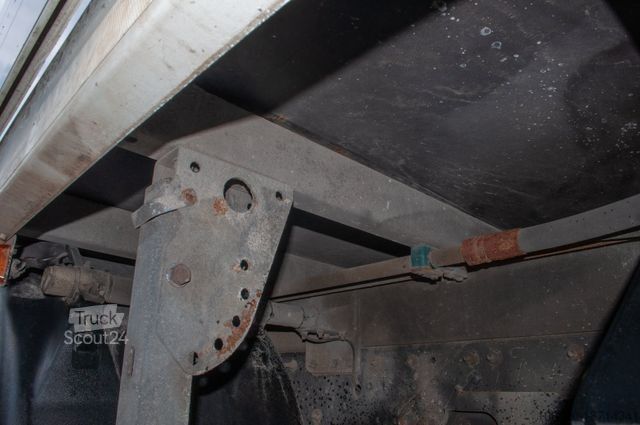 Fourgon pick-up IVECO Eurocargo ML75E Pritsche + Kran FASSI F65A Funk