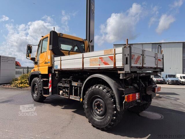 Iekraušanas platforma Mercedes-Benz Unimog U300 4x4 Vario-Pilot
