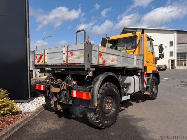 Iekraušanas platforma Mercedes-Benz Unimog U300 4x4 Vario-Pilot