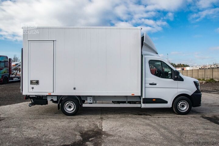 Furgon skrzyniowy RENAULT Master XDD 170PS Koffer 8 PAL LBW
