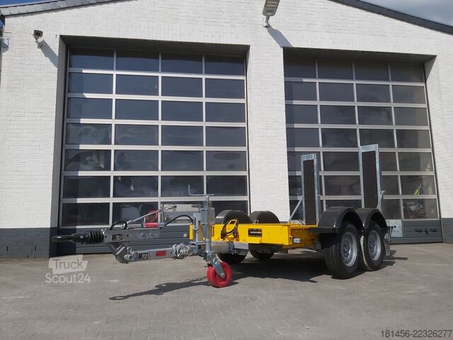 Remorcă pentru mașini de construcții trailershop Baumaschinen Bagger Anhänger mit höhenverstellbarer Deichsel Nutzlast 1850kg