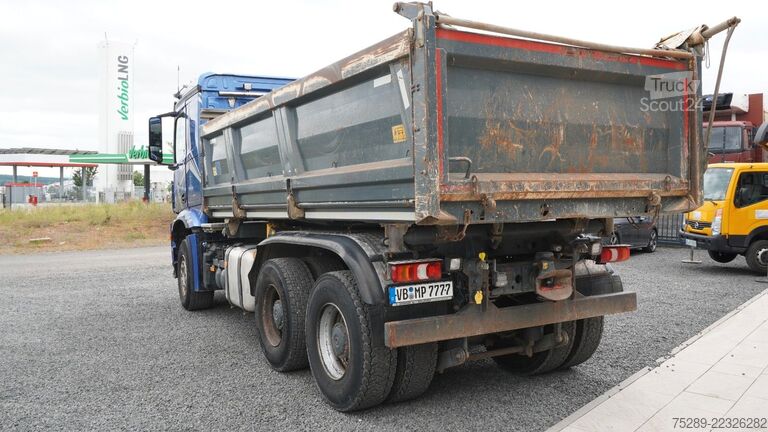 Tre-sidet tipbil MERCEDES-BENZ Arocs 2642 Kipper Dreiseitenkipper Klima  6x4