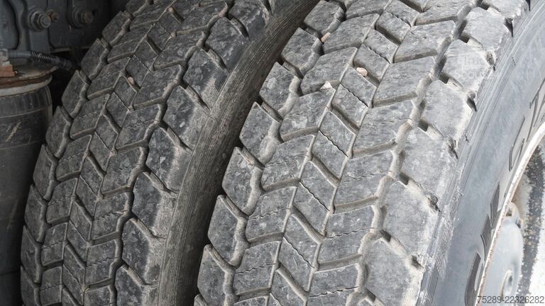 Tre-sidet tipbil MERCEDES-BENZ Arocs 2642 Kipper Dreiseitenkipper Klima  6x4