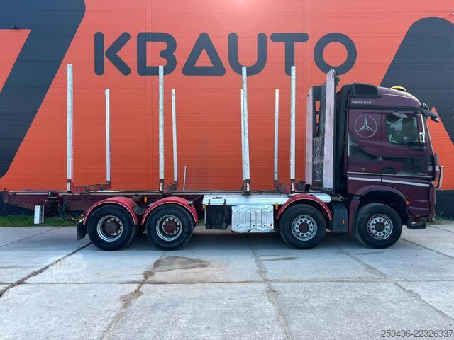Tukin kuljettaja Mercedes-Benz Arocs 3263 8x4 FULL STEEL