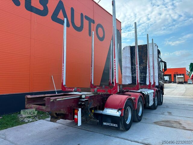 Tukin kuljettaja Mercedes-Benz Arocs 3263 8x4 FULL STEEL