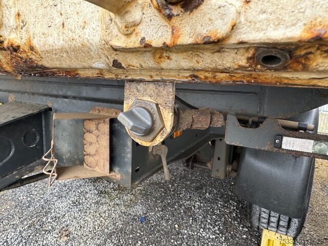 Three-way tipper trailer Hiebenthal TKB 18 to Tandem 3 S. Öl Luft BPW 5m