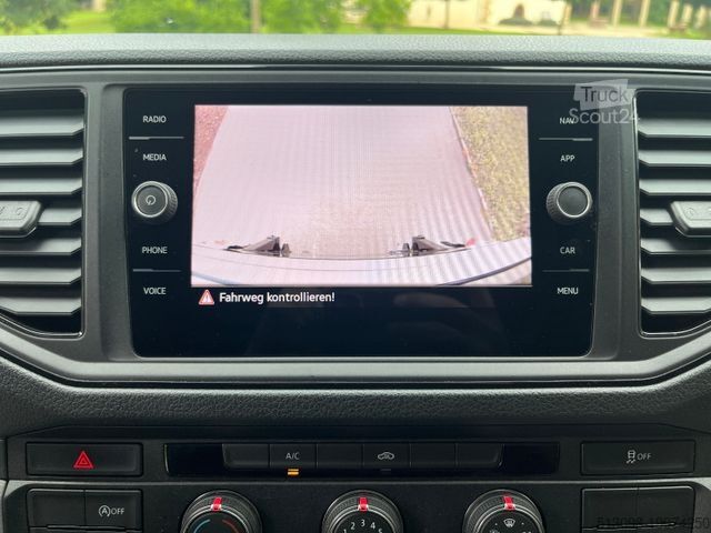 Transporter mit Koffer VOLKSWAGEN CRAFTER XXL KOFFER LBW KAMERA NAVI KLIMA 1.HAND