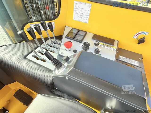 Carretilla retráctil de 4 vías Combilift C5000XL GAS TRIPLEX 6000 EXTENDABLE FORK