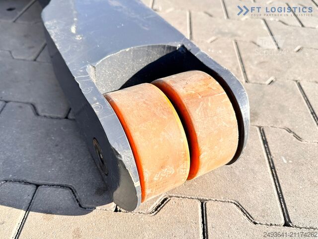 Carretilla elevadora de 4 vías Combilift WR / DUPLEX / 4.5M / 2017 / ONLY 30 H