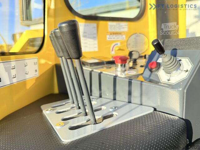 Vierwegestapler Combilift C4000 / GAS / WIDE SELECTION OF FORKLIFT