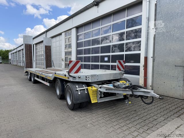 Remorcă cu platformă joasă Möslein TA4 Schwebheim  4 Achs Tiefladeranhänger, Neuwertig