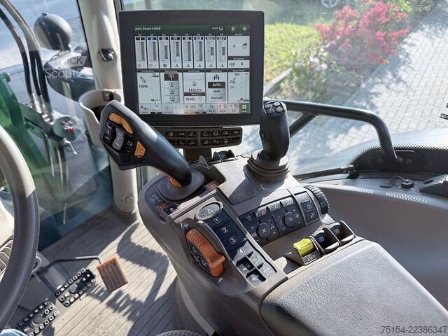 Traktorius John Deere 6155R