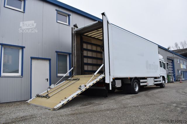 Kutu kamyonu MERCEDES-BENZ Atego 1528 Möbel/6-Plätze/Hebebühne Lift/AHK