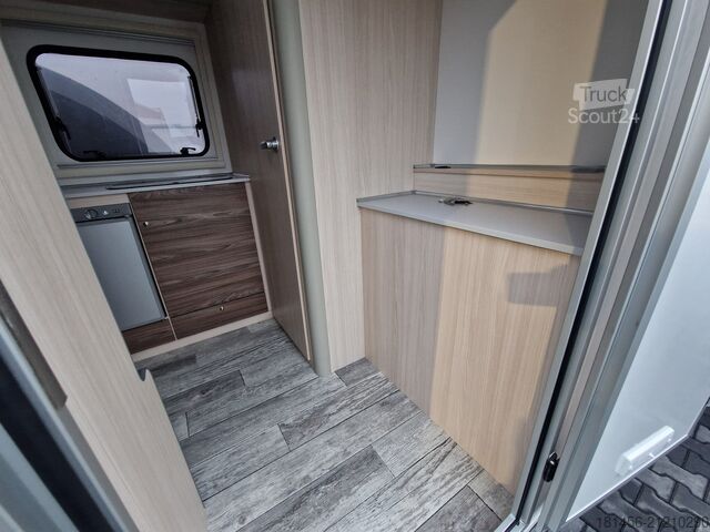 Predajný príves trailershop Sport Transport Koffer Wohnabteil