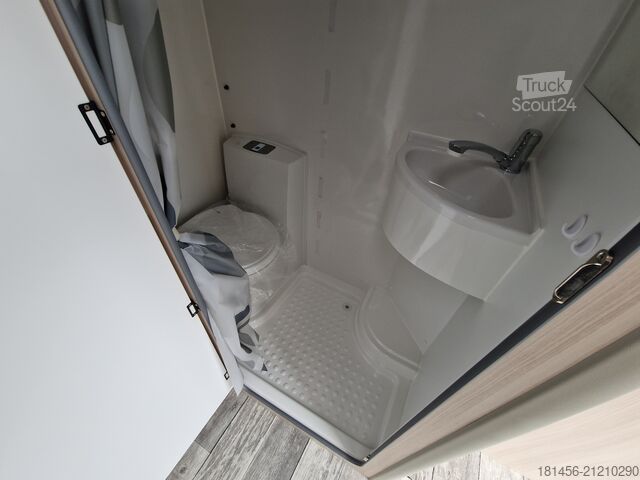 Predajný príves trailershop Sport Transport Koffer Wohnabteil