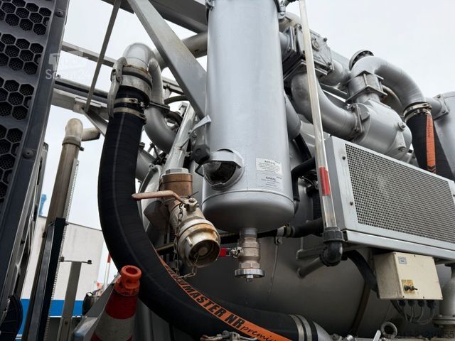 Vacuum tank truck MAN 28.400 6x2 Kanalreiniger Kombi MÜLLER 10.500 L