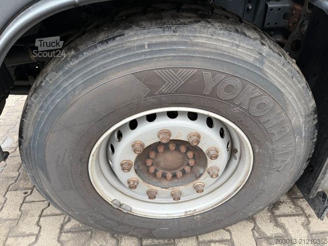 Vacuum tank truck MAN 28.400 6x2 Kanalreiniger Kombi MÜLLER 10.500 L