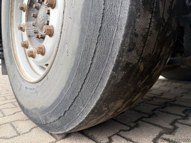 Vacuum tank truck MAN 28.400 6x2 Kanalreiniger Kombi MÜLLER 10.500 L