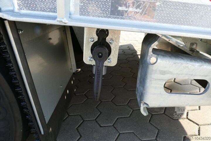 Remolque de plataforma baja MÜLLER-MITTELTAL T3 Profi 30,0 Neu, Baggerstiel, Luftfed.