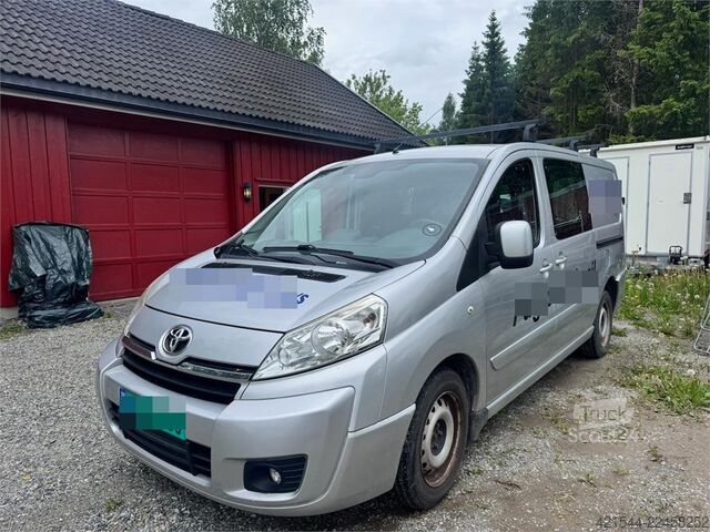 Karavan z visoko streho Toyota ProAce Van with Shelving/Fitted Interior – Diesel