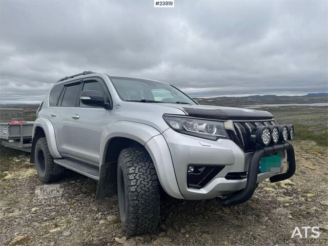 Break à toit surélevé Toyota Land Cruiser