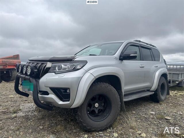 Break à toit surélevé Toyota Land Cruiser