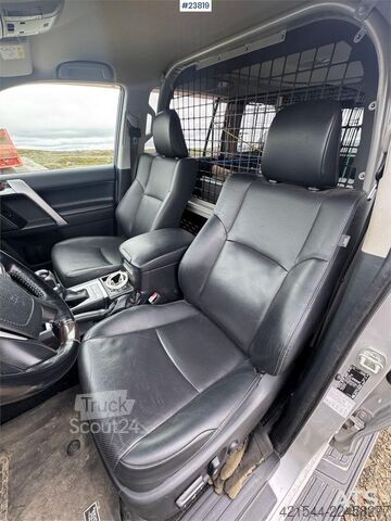 Kombi s vysokou střechou Toyota Land Cruiser