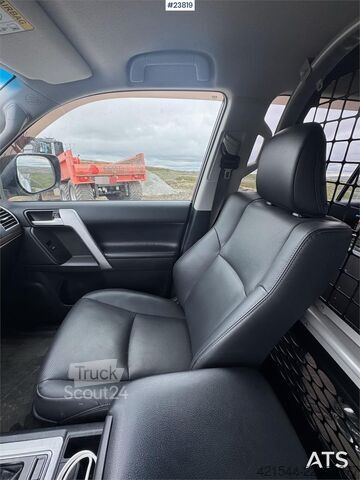 Kombi s vysokou střechou Toyota Land Cruiser