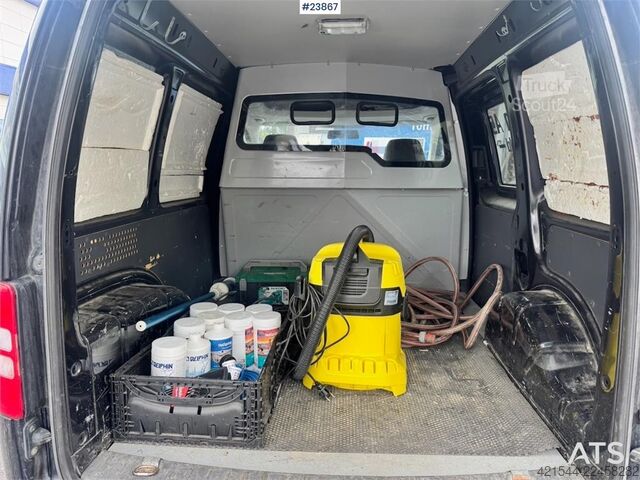 Kombi z wysokim dachem VW Caddy Van – 4x4 – 110 hp