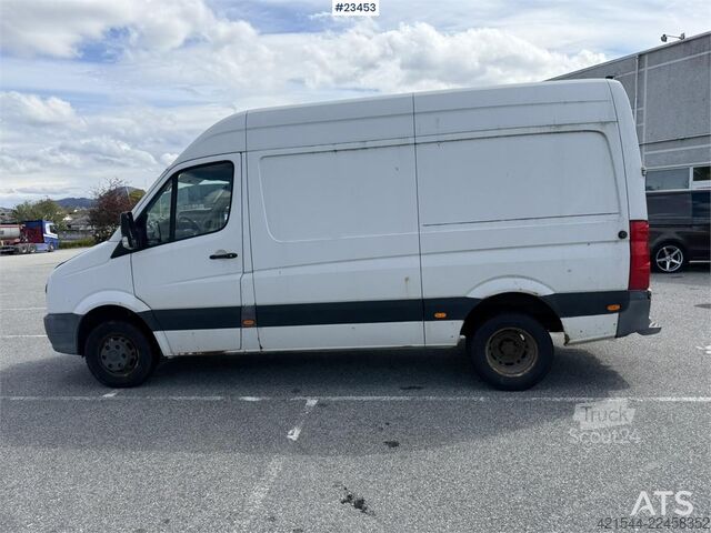 Yüksek tavanlı istasyon vagonu VW Crafter van with interior