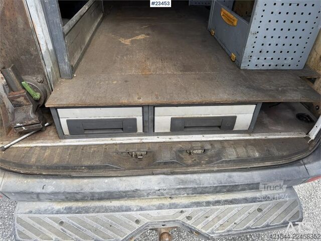 Kombi s vysokou strechou VW Crafter van with interior