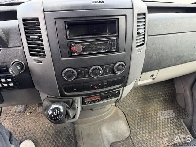 Kombi s vysokou strechou VW Crafter van with interior