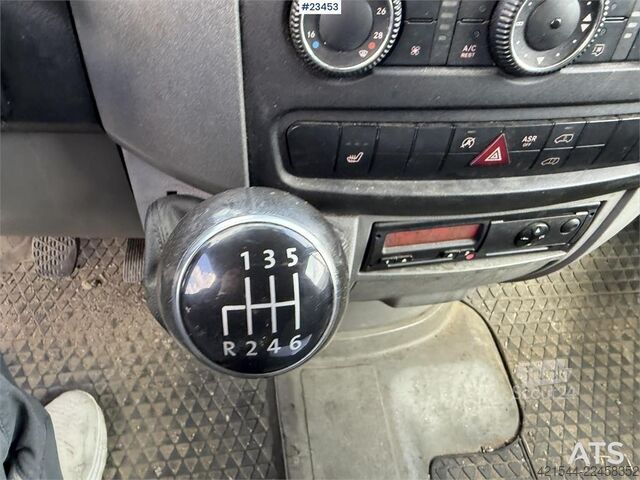 Kombi s vysokou strechou VW Crafter van with interior