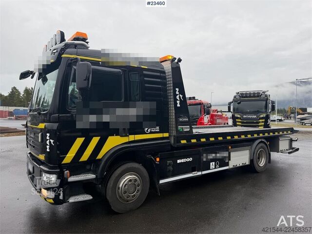 Bärgningsfordon MAN TGM 15.240 4x2 tow truck w/ frame winch, tow boom