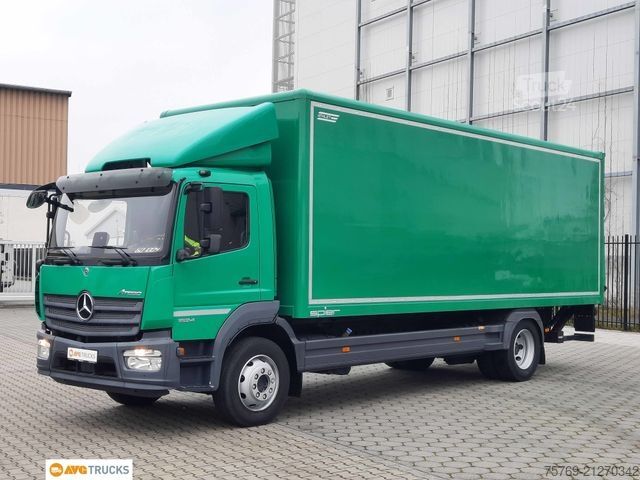 LKW mit Kofferaufbau MERCEDES-BENZ 1624 L Koffer 7,30 m mit Tür + LBW 2t